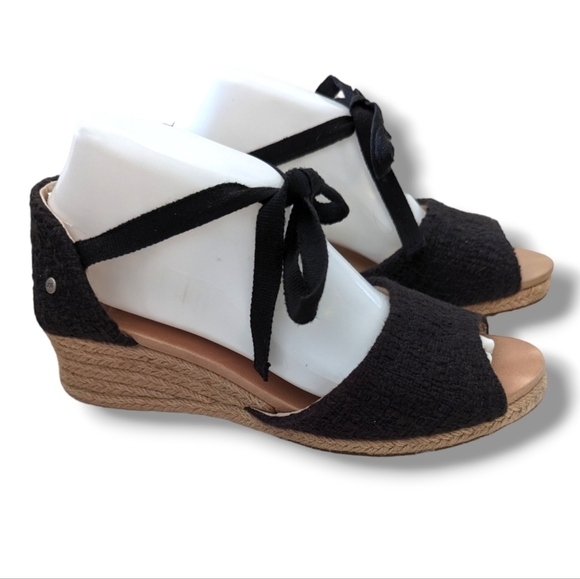 Ugg Delmar Espridrille Wedge Sandals 9 Black  1003496 Wedges Tie Sandal - Picture 1 of 12